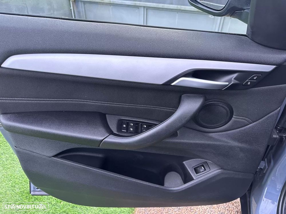 BMW X1 16 d sDrive Line Sport - 24