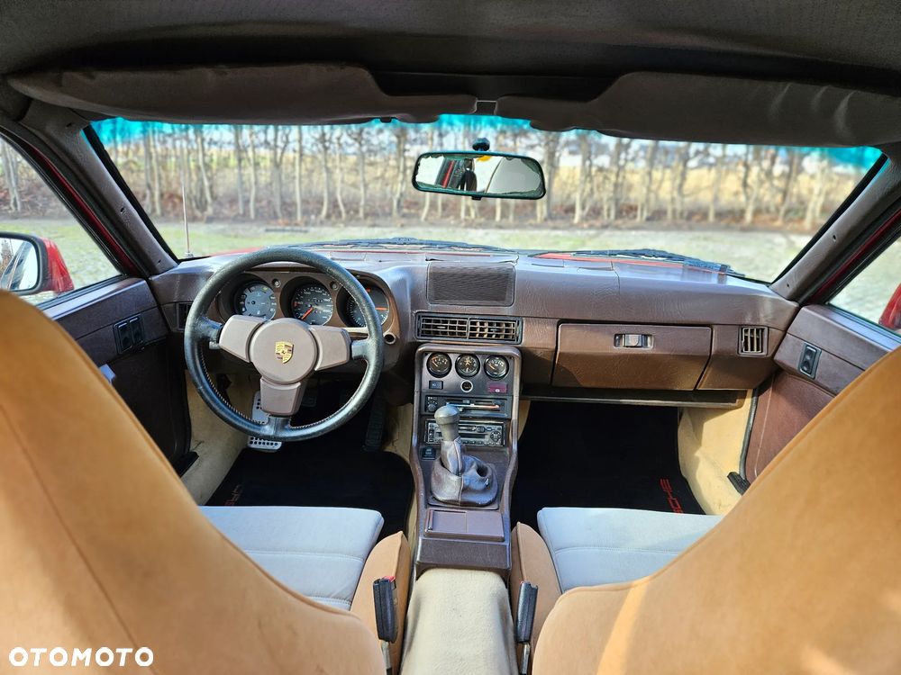 Porsche 924 - 15