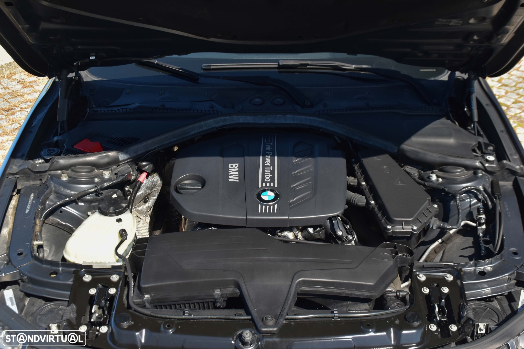 BMW 318 d Line Sport - 25