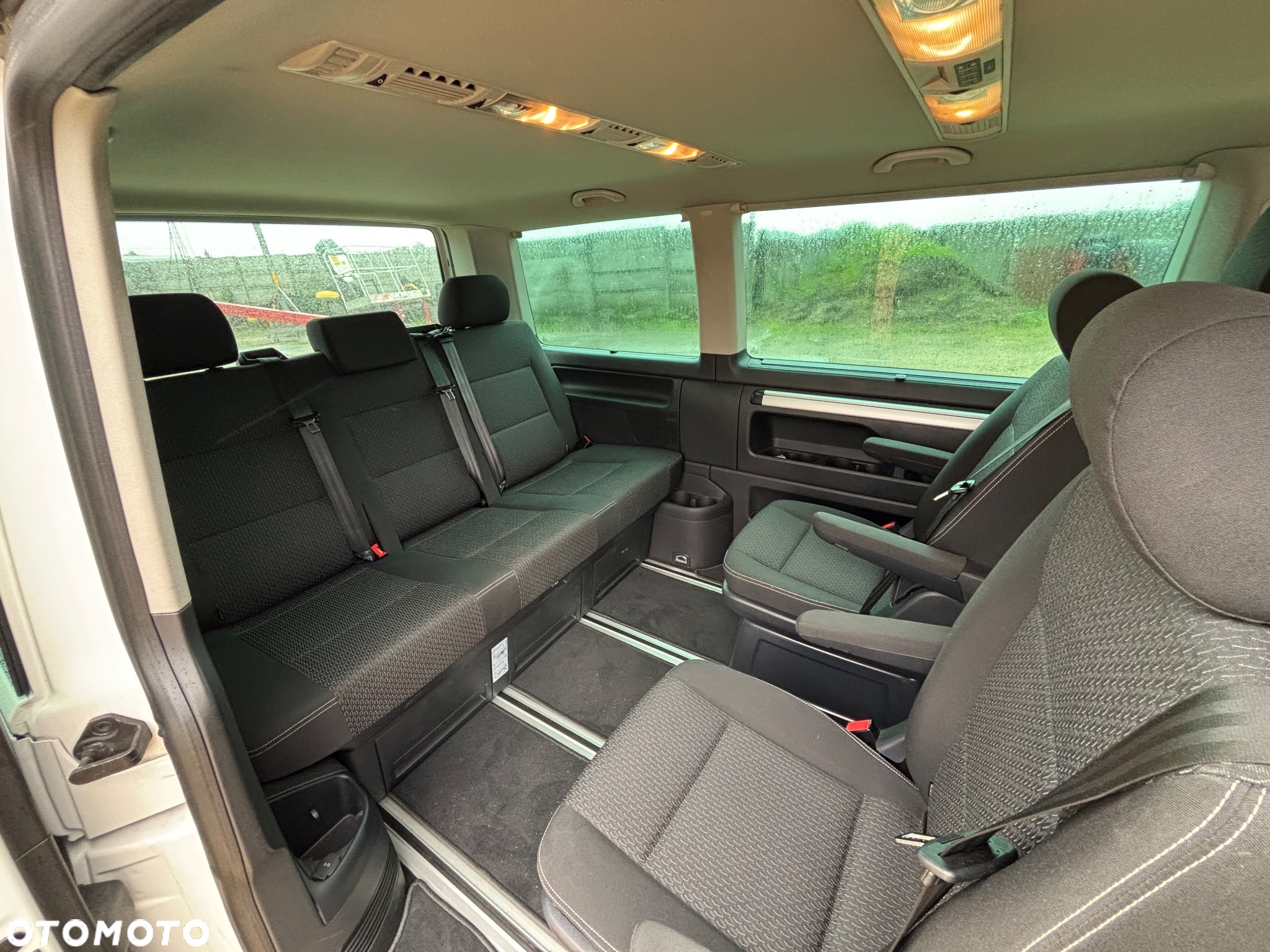 Volkswagen Multivan 2.0 TDI L1 Edition DSG - 22
