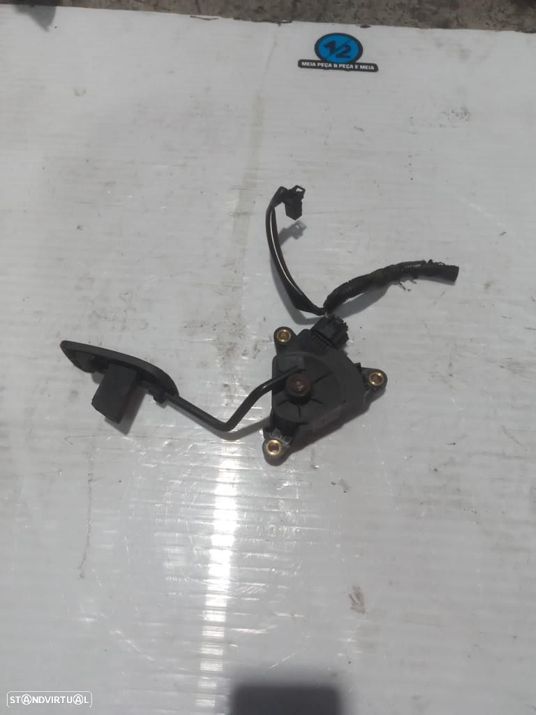 Pedal de acelerador Nissan Micra K12 - 1