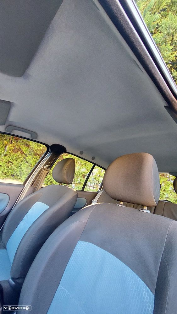 Renault Clio 1.2 SE Storia Confort - 10