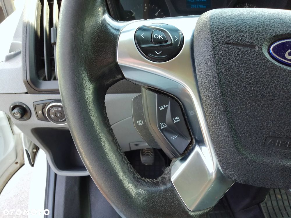 Ford Transit - 22