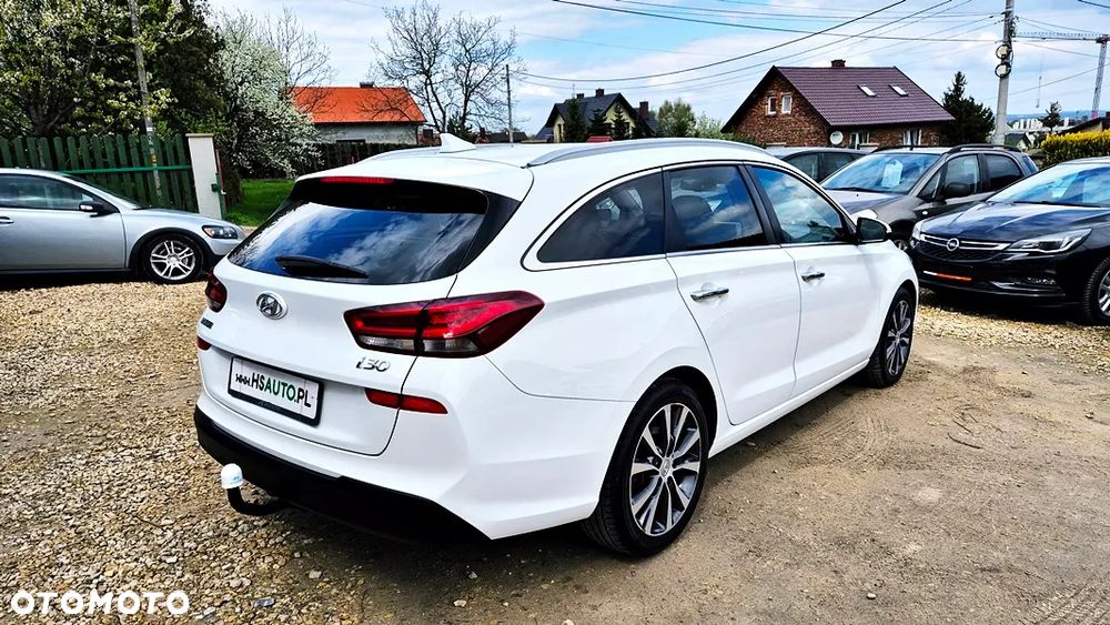 Hyundai i30 1.4 T-GDI Premiere Luxury - 14