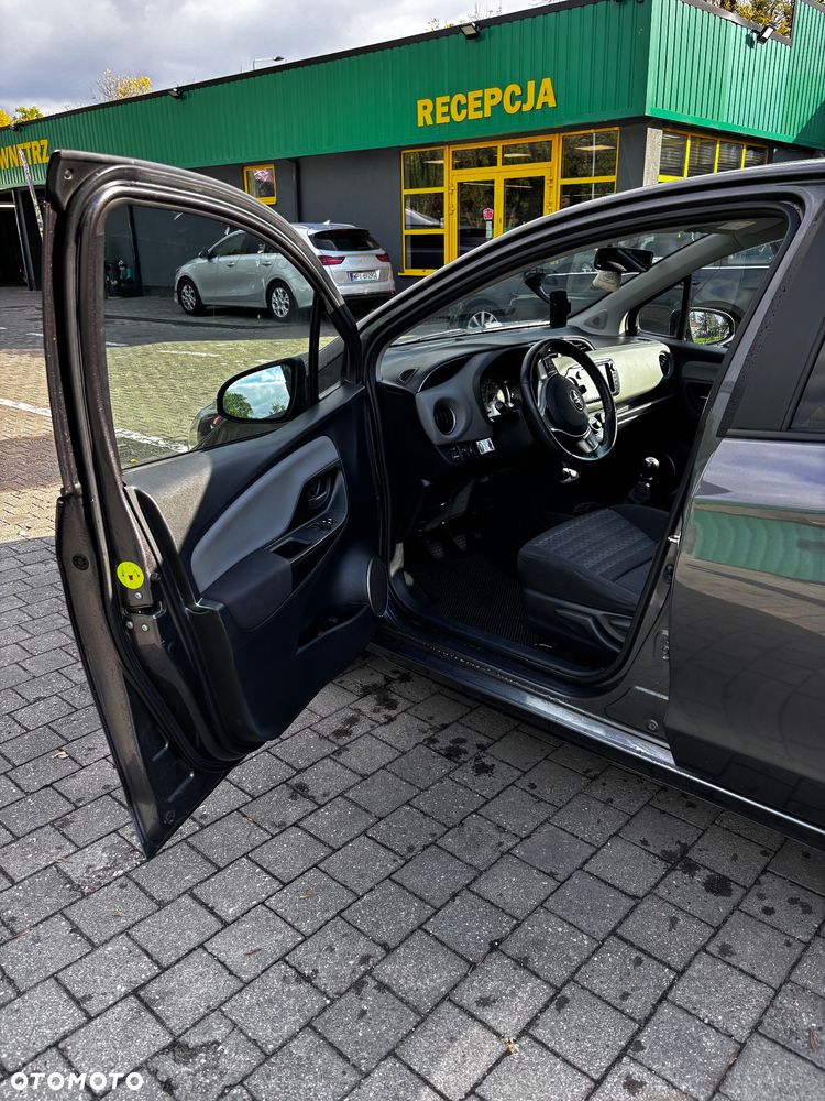 Toyota Yaris - 16