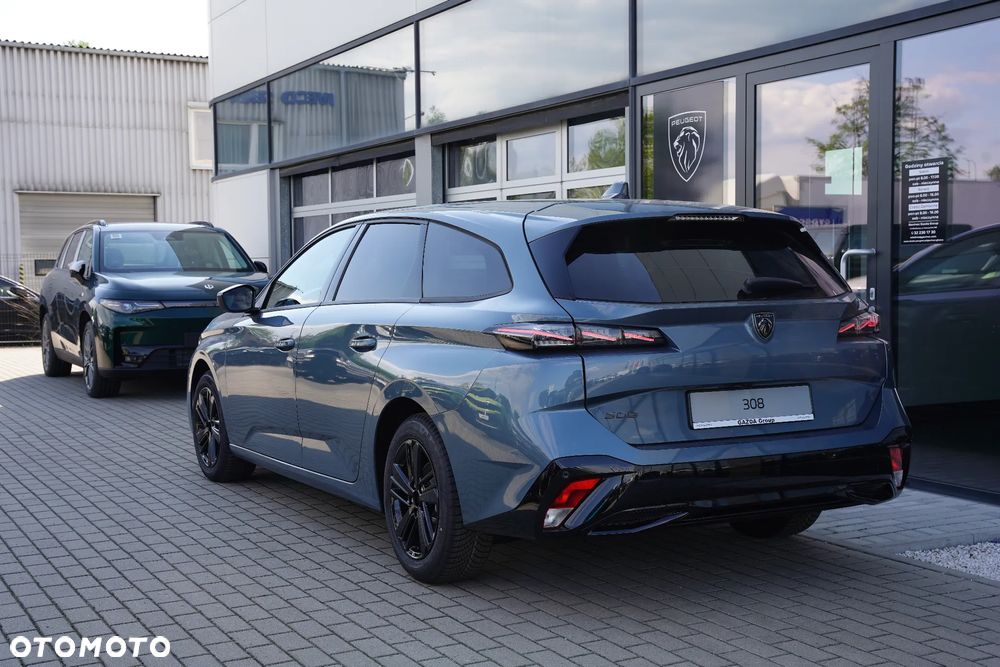 Peugeot 308 1.5 BlueHDi Business S&S EAT8 - 5