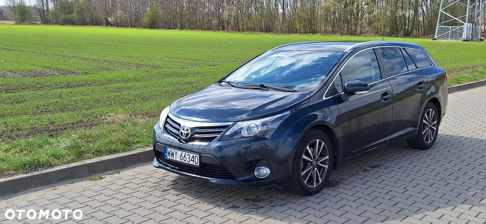Toyota Avensis 2.0 D-4D Premium - 8