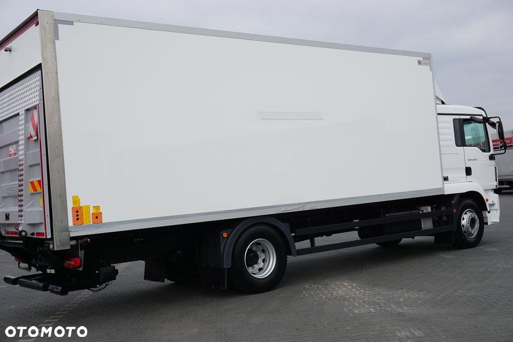 MAN TGM / 18.290 / EURO 6 / IZOTERMA + WINDA / 18 PALET / OTWIERANY BOK - 33
