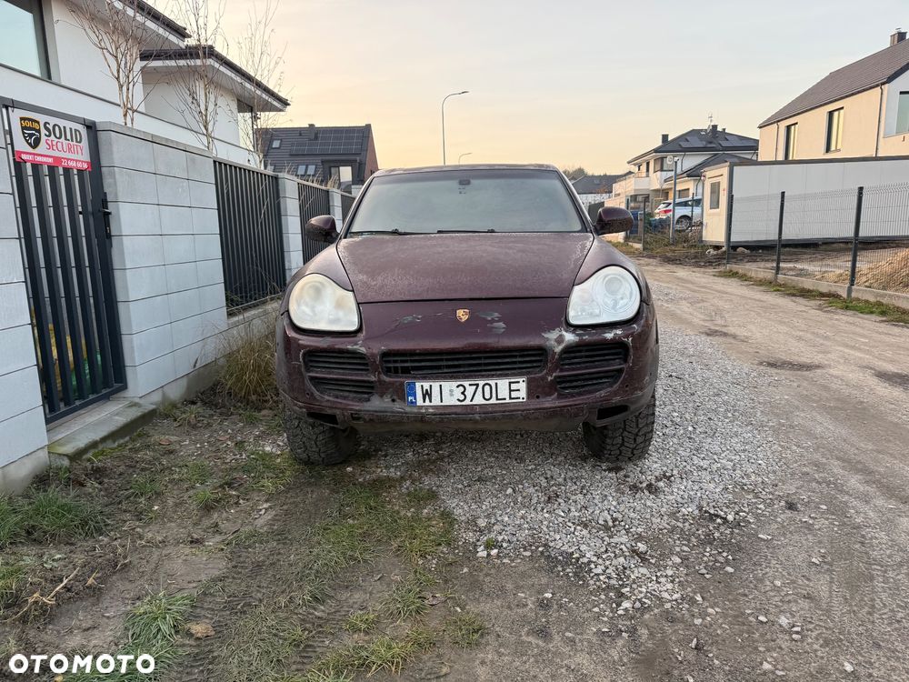 Porsche Cayenne - 3