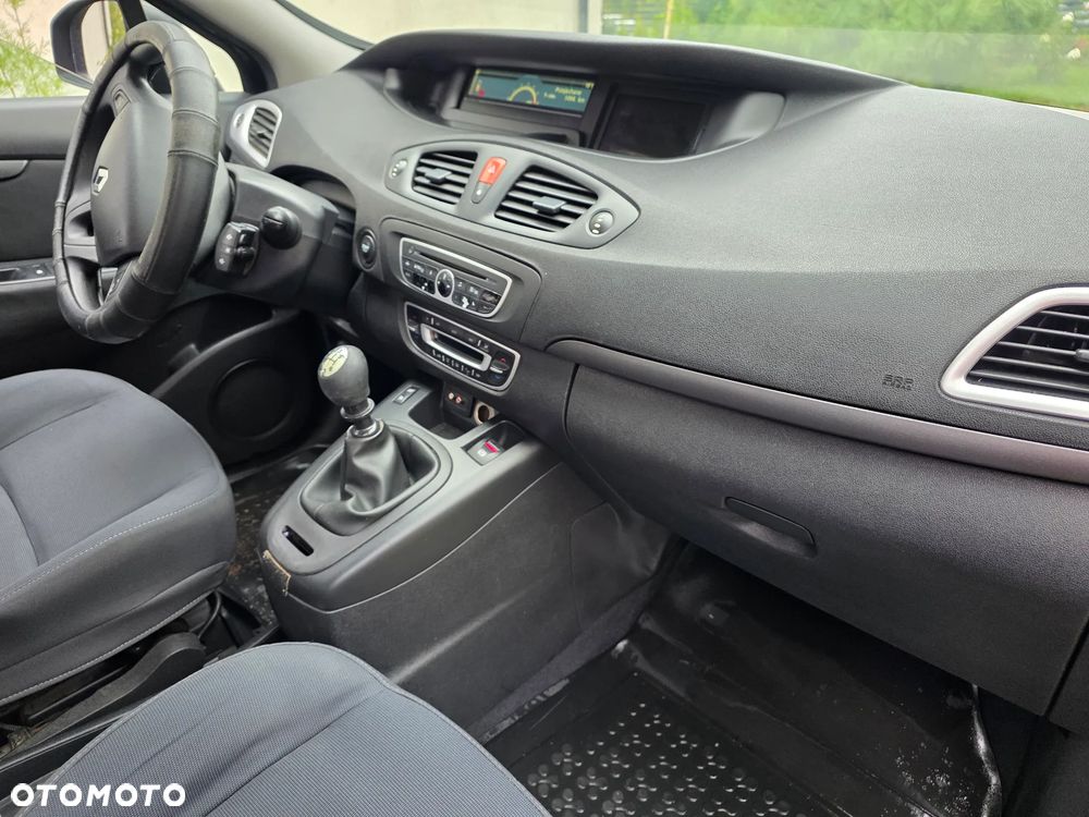 Renault Grand Scenic Gr 1.9 dCi Emotion - 16