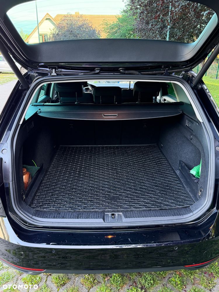 Volkswagen Passat 1.5 TSI EVO Elegance DSG - 8