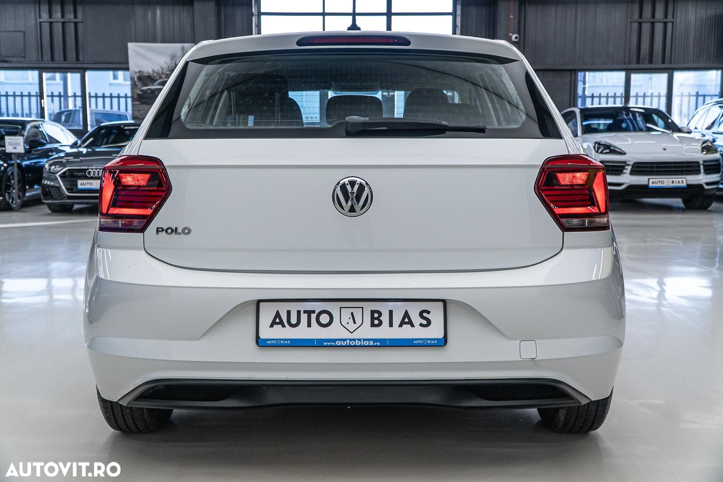 Volkswagen Polo 1.0 ACTIVE - 26