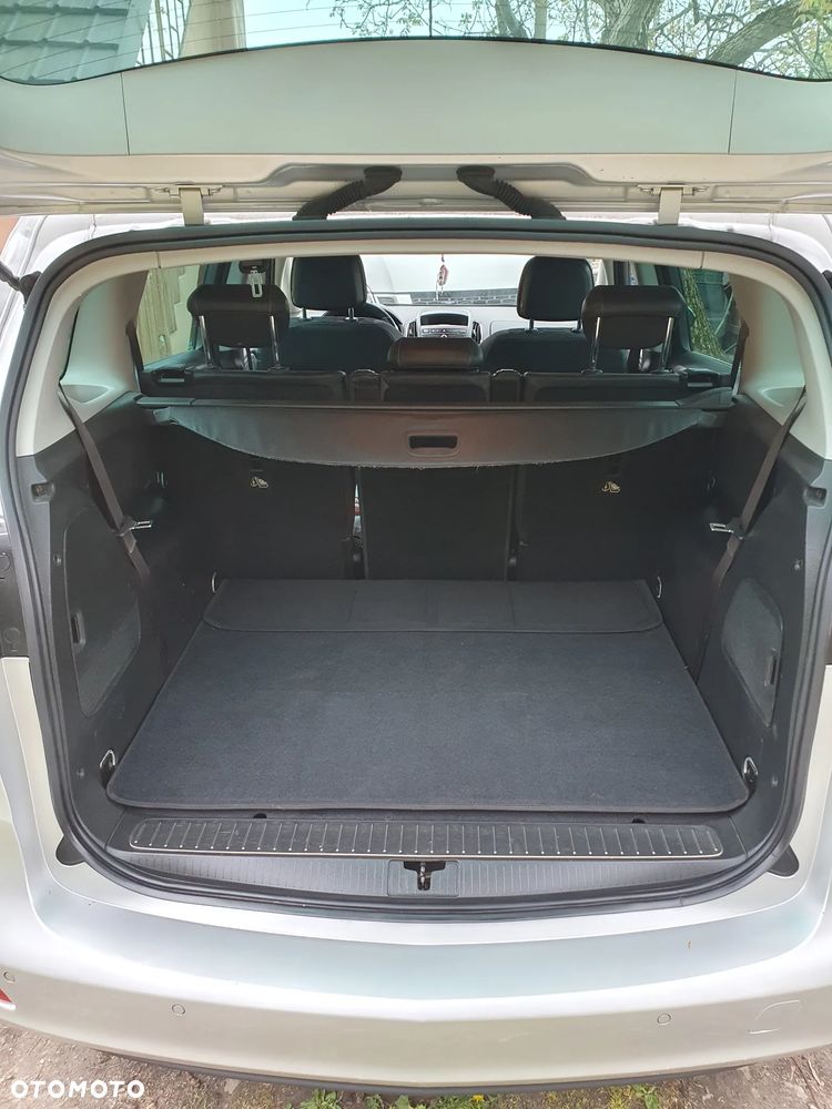 Opel Zafira - 8