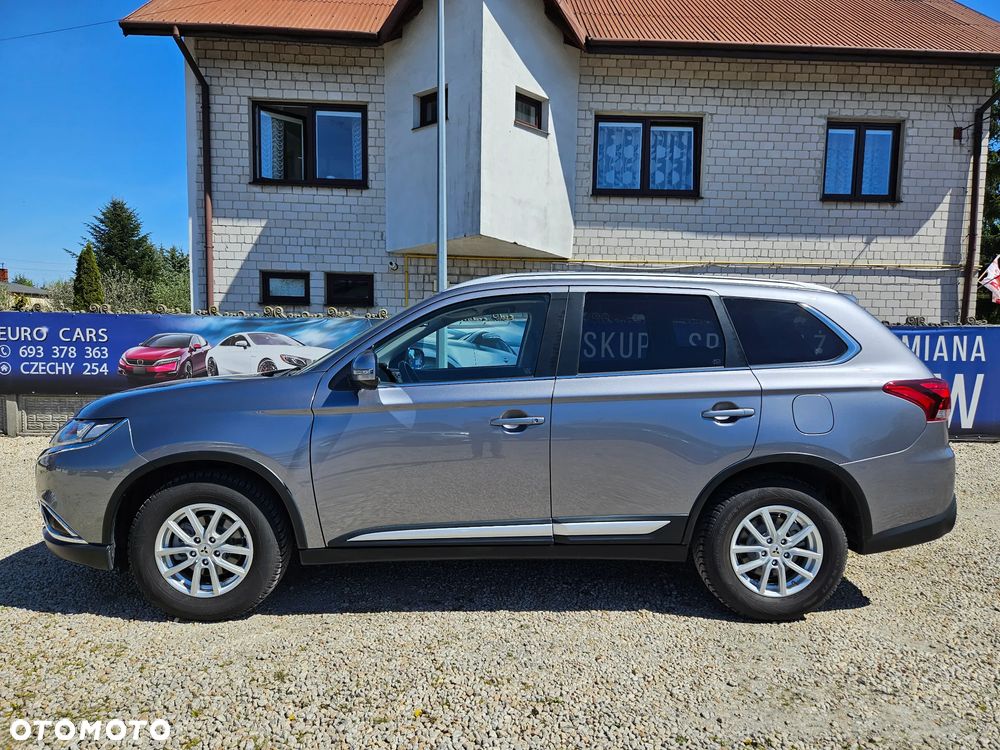 Mitsubishi Outlander 2.0 2WD Diamant - 25