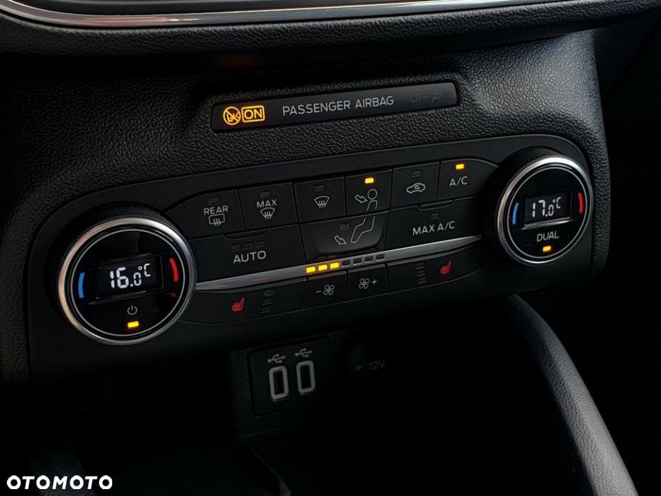 Ford Focus - 28