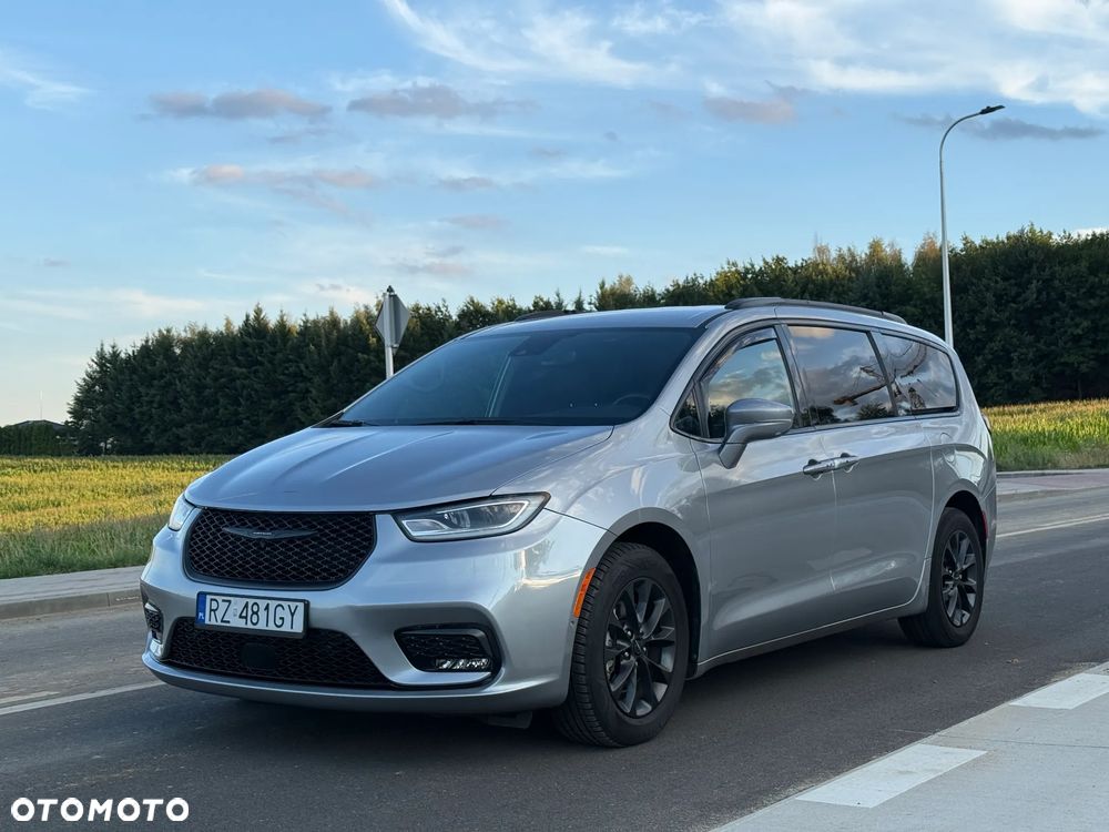 Chrysler Pacifica - 7