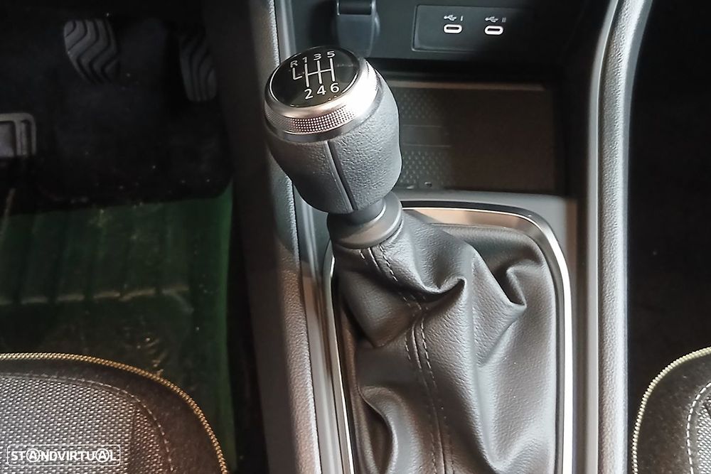 Renault Captur 1.0 TCe Techno Bi-Fuel - 7