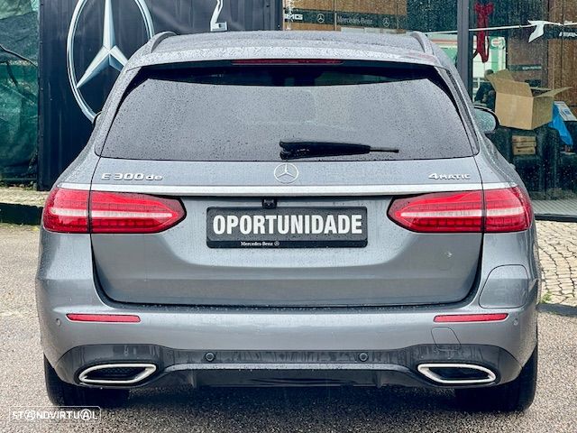 Mercedes-Benz E 300 de 4Matic 9G-TRONIC AMG Line - 25
