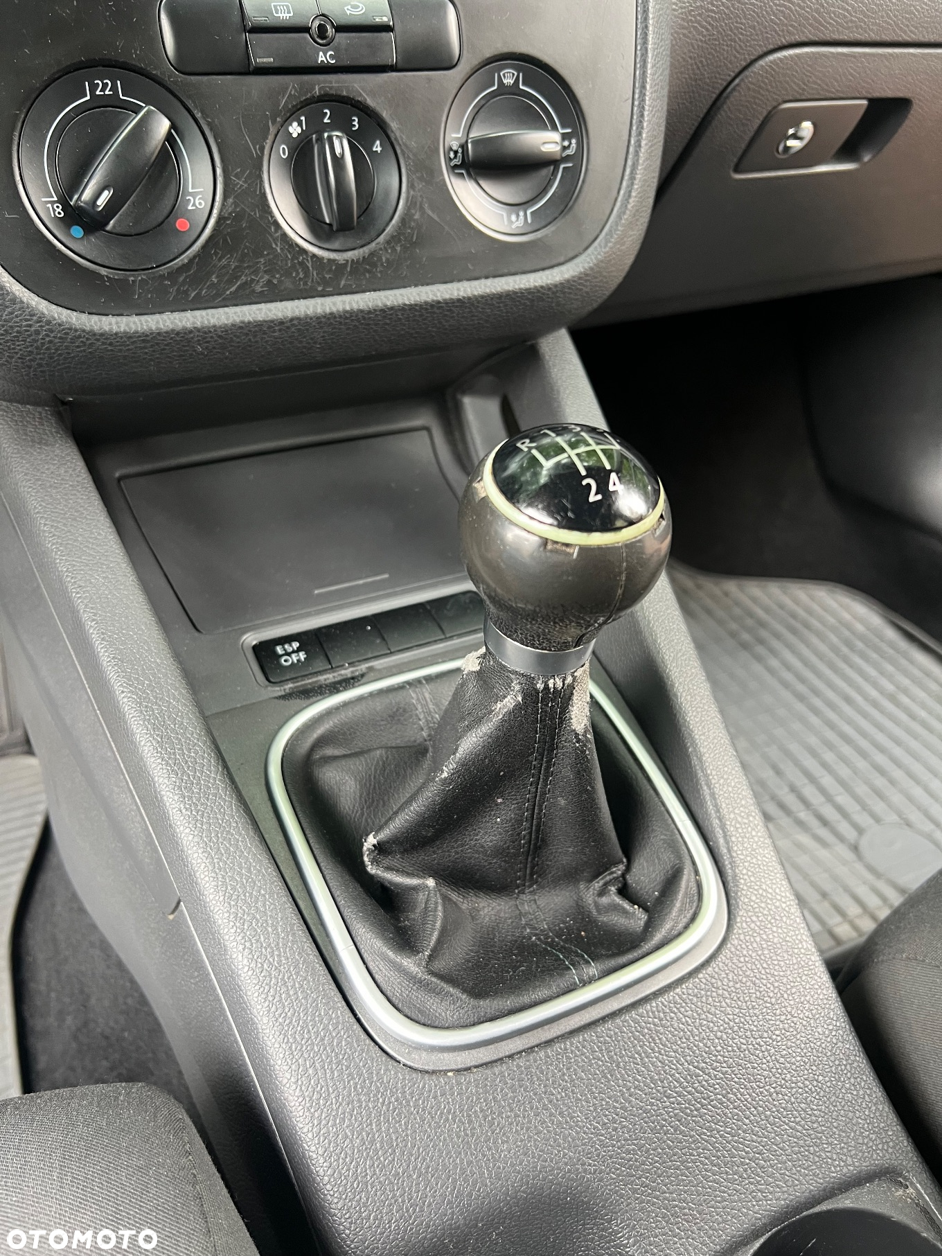 Volkswagen Golf - 9