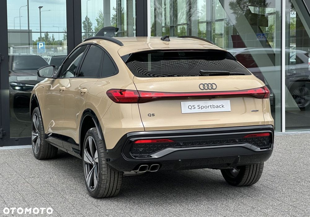 Audi Q5 Sportback - 8