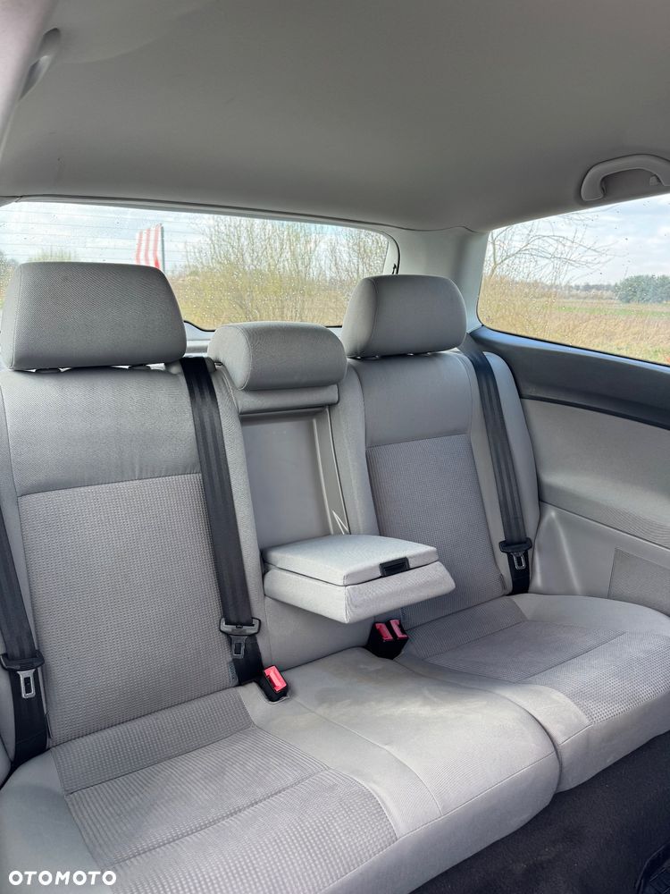 Volkswagen Polo 1.4 16V Comfortline - 17