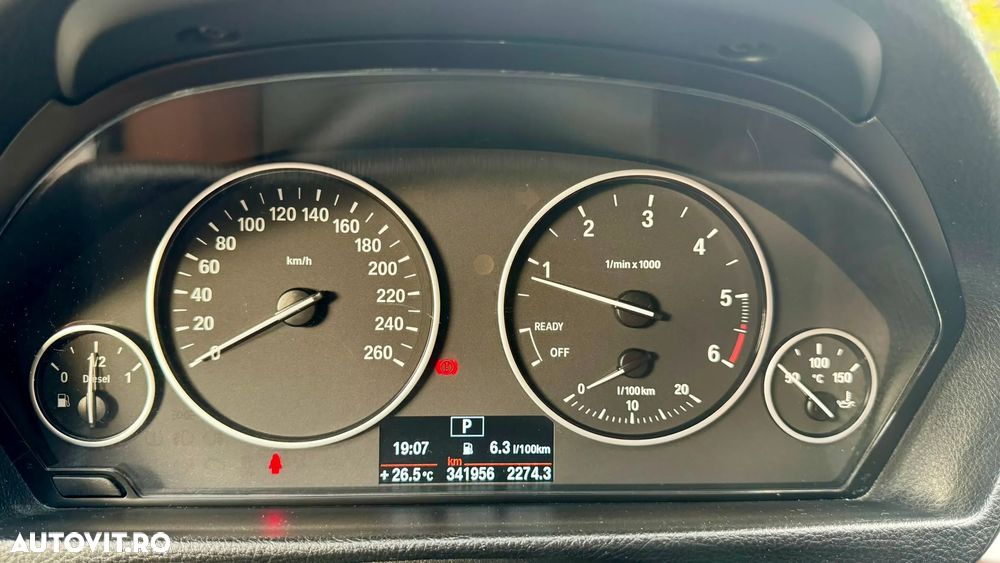 BMW Seria 3 318d Aut. - 10