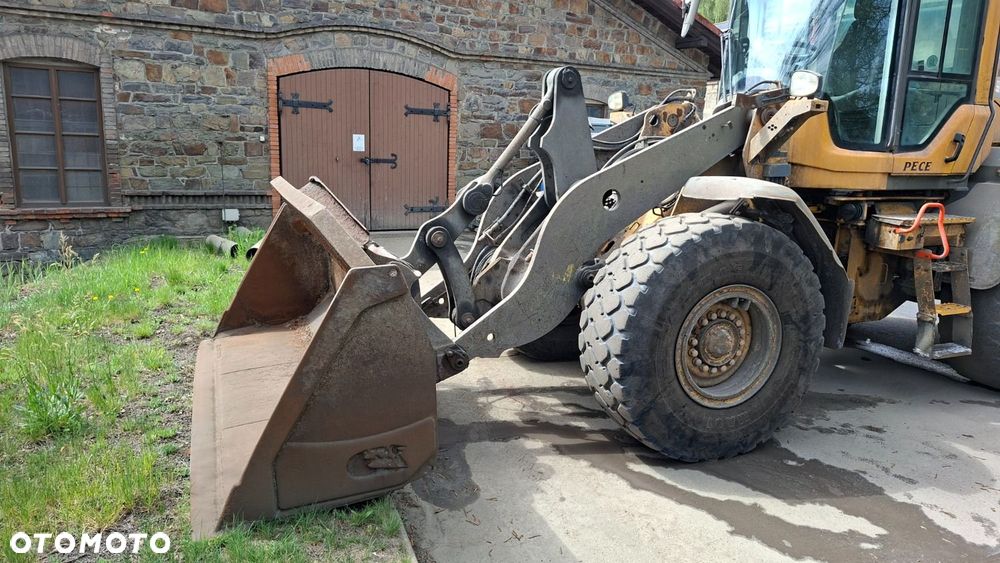 Volvo L 70 H 4X4 - 33