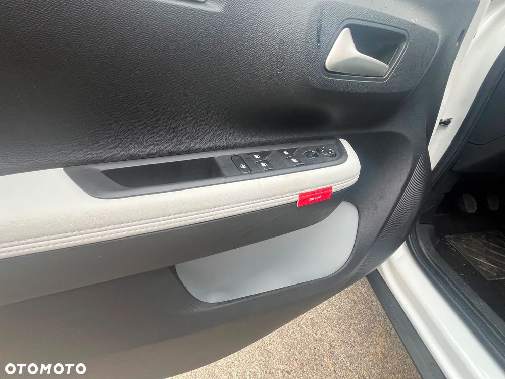 Citroën C3 Turbo 100 Stop&Start MAX - 17