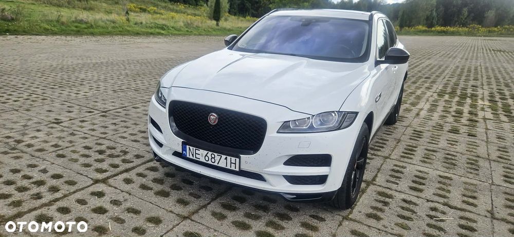 Jaguar F-Pace - 1
