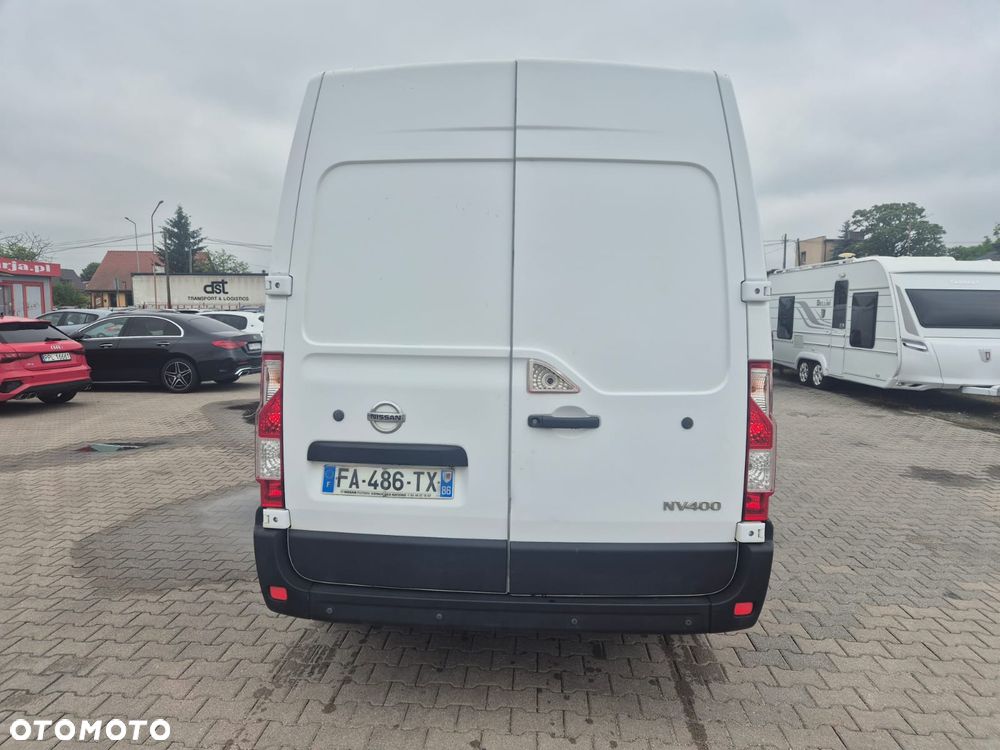 Nissan nv400 - 6