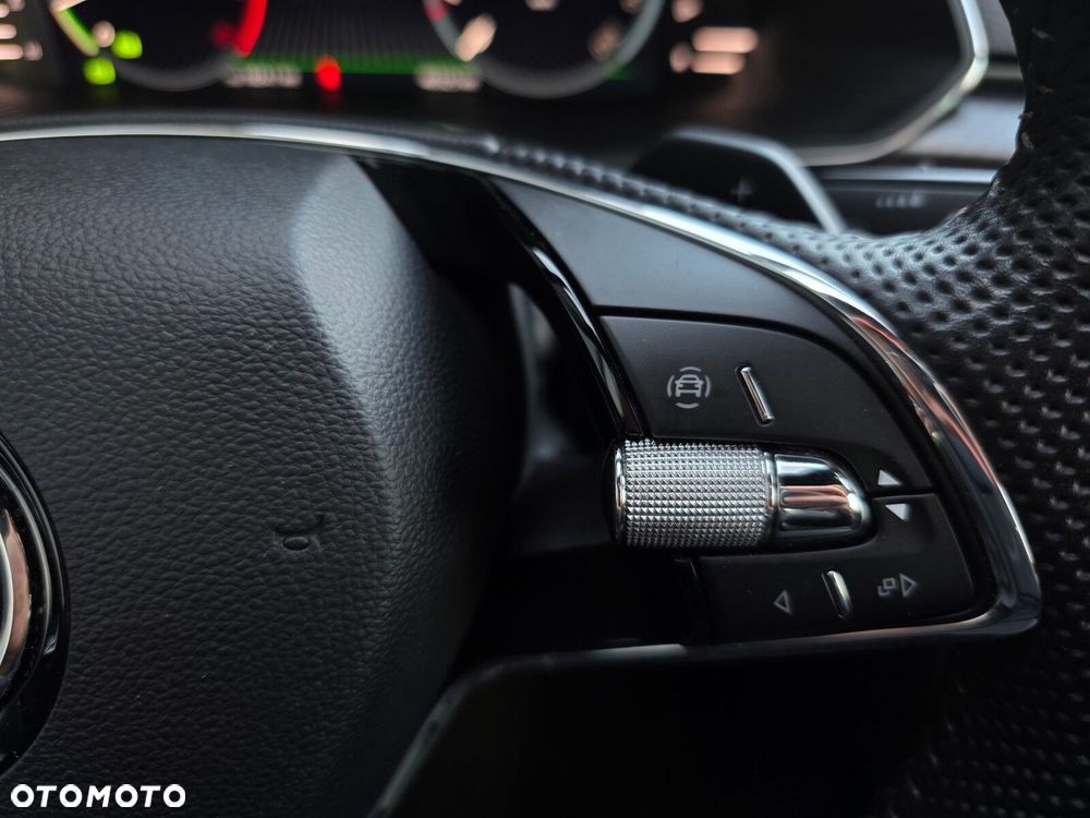 Skoda Superb 2.0 TSI 4x4 Sportline DSG - 12