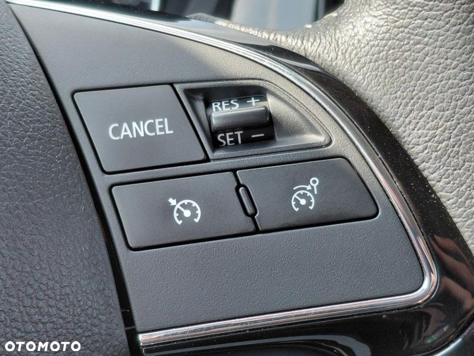 Mitsubishi Outlander - 14