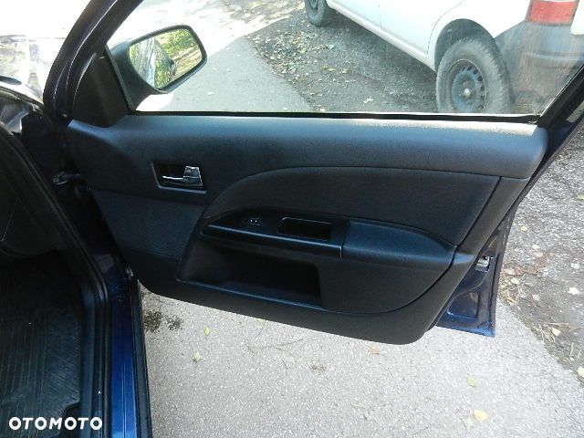 Ford Mondeo 1.8 Trend X - 9