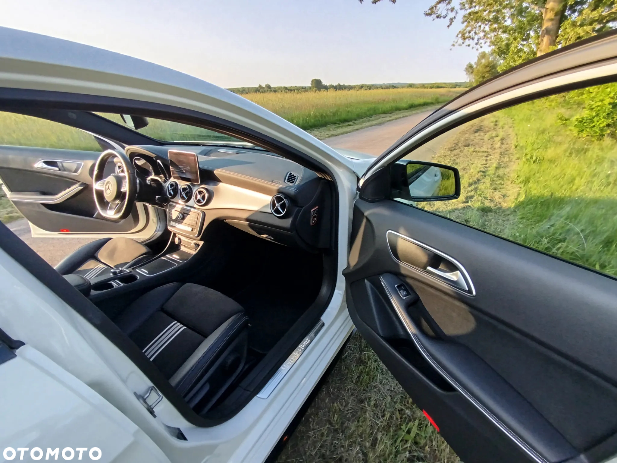 Mercedes-Benz Klasa A 180 d 7G-DCT AMG Line - 6