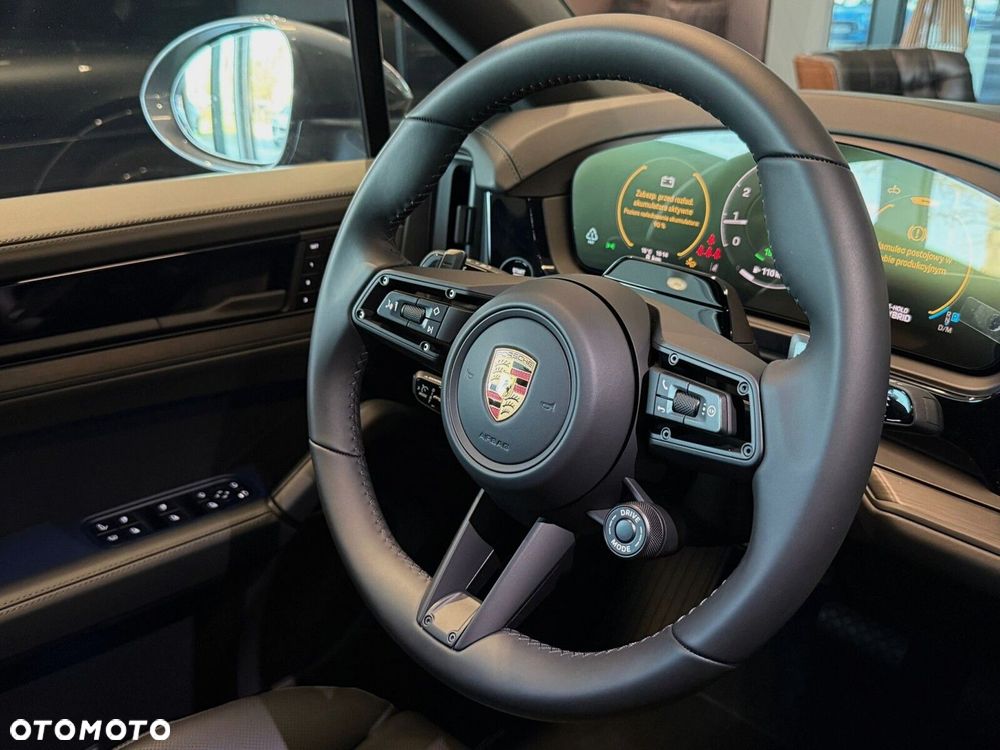 Porsche Cayenne - 22