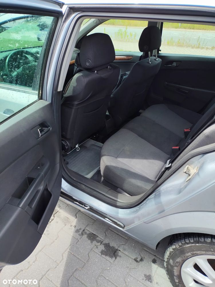 Opel Astra 1.6 Cosmo - 11