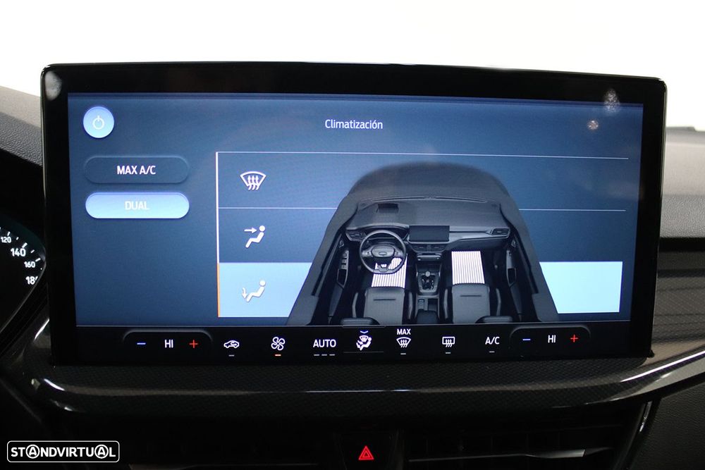 Ford Focus 1.5 TDCi ECOBlue ST-Line - 10