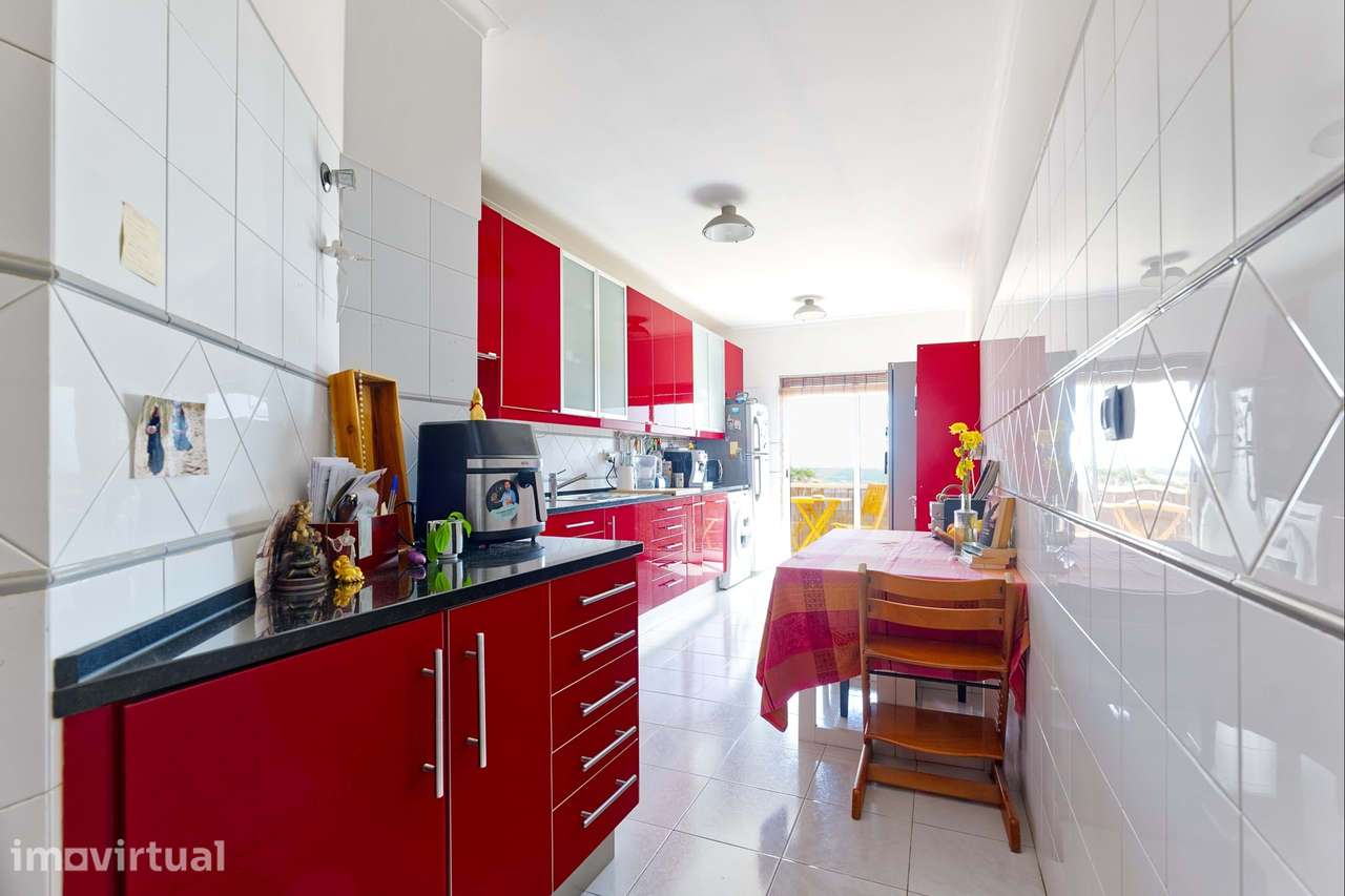 Apartamento T3 Duplex c/ Varandas e Terraço no Cacém, Sintra - Grande imagem: 4/50