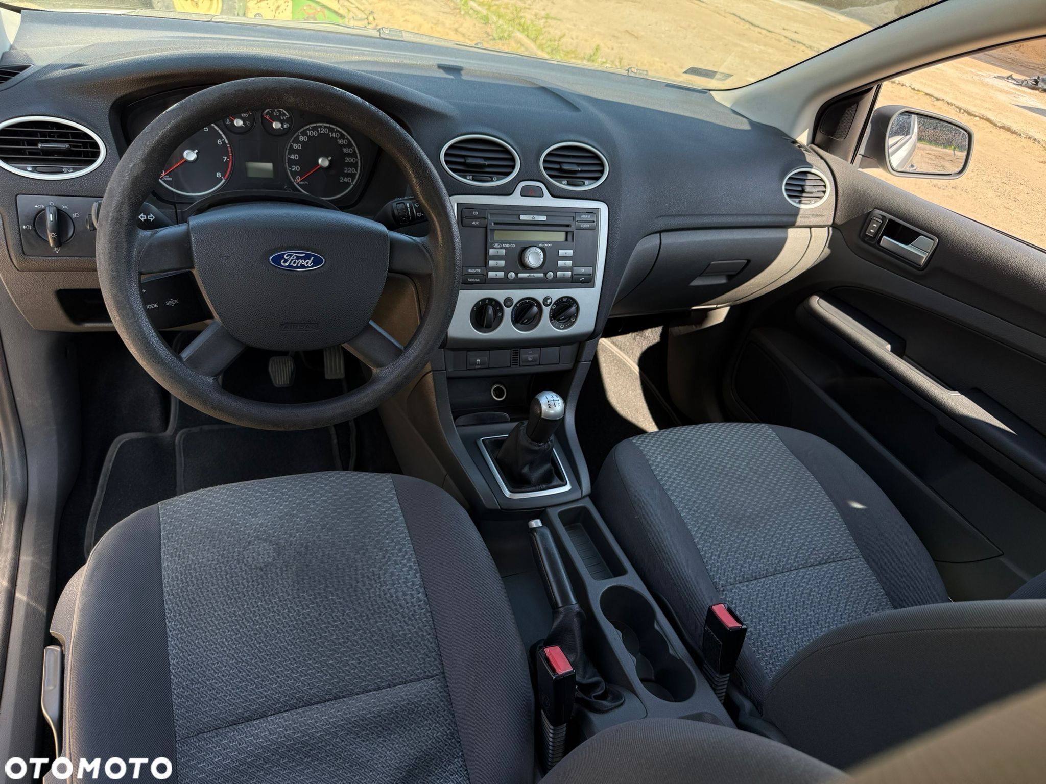 Ford Focus - 11