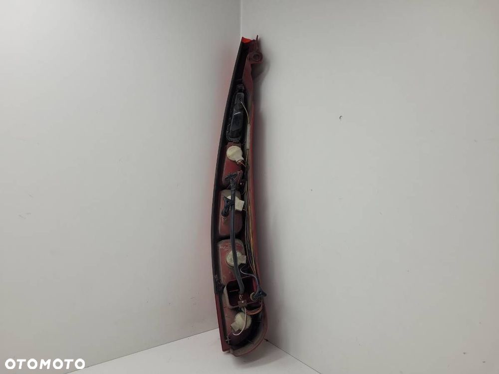 LAMPA TYL PRAWA CITROEN C8 I 2004 EUROPA - 4