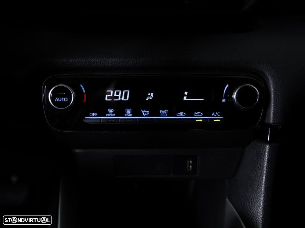 Toyota Yaris 1.5 HDF Comfort Plus - 15