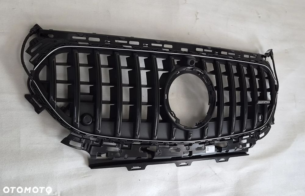 GRILL MERCEDES E-KLASA W214 AMG 21- A2148889100 / A2148806502 / A2149066900 - 17