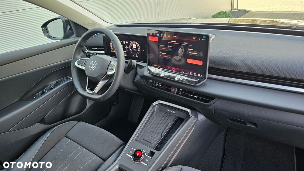 Volkswagen T-Roc - 33