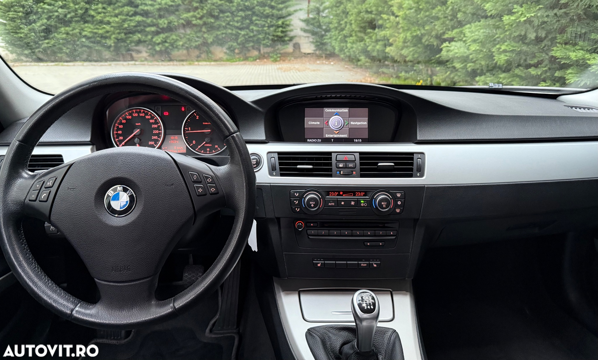 BMW Seria 3 320d - 8