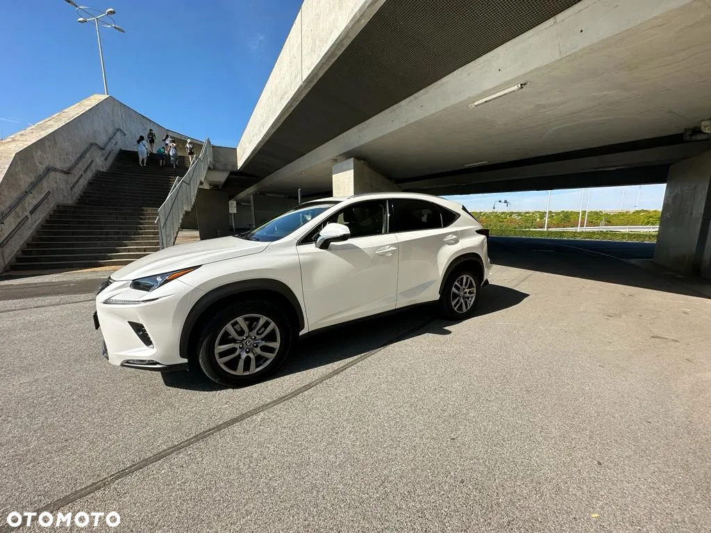 Lexus NX - 7