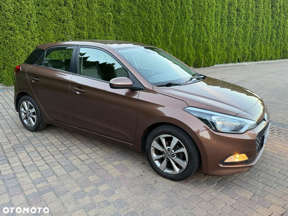 Hyundai i20 1.4 - 15