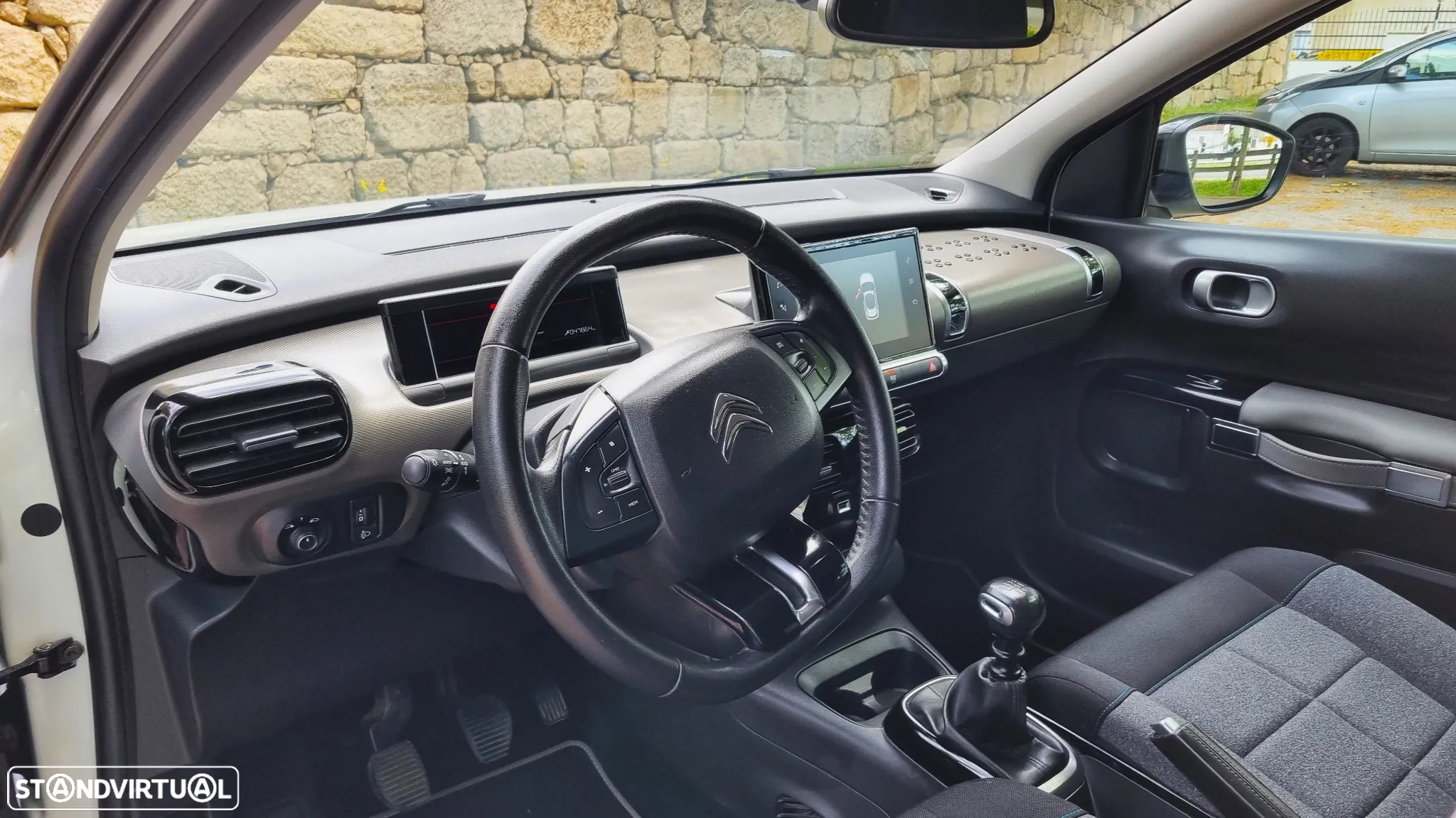 Citroën C4 Cactus 1.2 PureTech Feel Business - 16