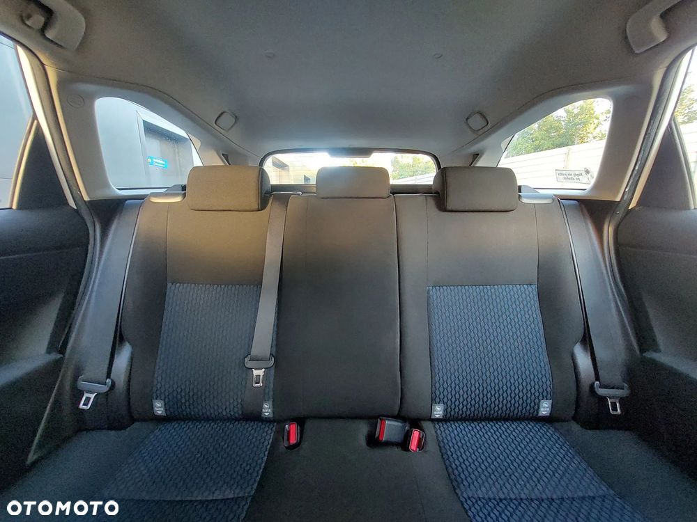 Toyota Auris 1.4 D-4D Active - 9