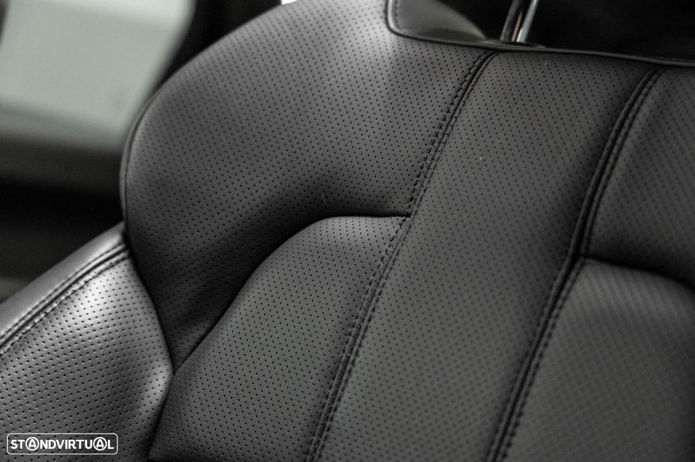 Land Rover Range Rover Sport 2.0 SD4 HSE - 20