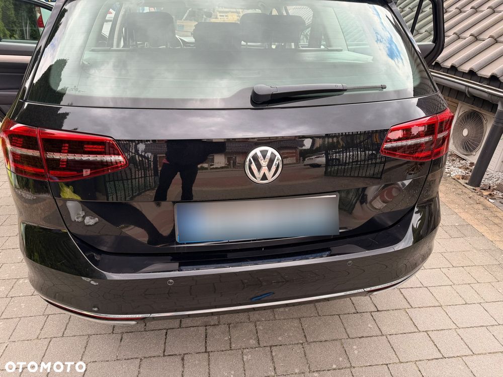 Volkswagen Passat 2.0 TDI SCR 4Mot DSG Highline - 11